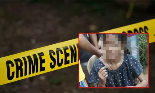 ஒடிசாவில் கொடூரம்: பெட்ரோல் ஊற்றி சிறுமியை உயிரோடு எரித்த மர்ம கும்பல்; எதிர்க்கட்சிகள் ஆர்ப்பாட்டம் ஒடிசாவில் கொடூரம்: பெட்ரோல் ஊற்றி சிறுமியை உயிரோடு எரித்த மர்ம கும்பல்; எதிர்க்கட்சிகள் ஆர்ப்பாட்டம்