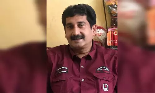 நகைக்கடை அதிபரை பெட்ரோல் ஊற்றி எரித்துக்கொன்ற நபர் - அதிர்ச்சி சம்பவம் நகைக்கடை அதிபரை பெட்ரோல் ஊற்றி எரித்துக்கொன்ற நபர் - அதிர்ச்சி சம்பவம்