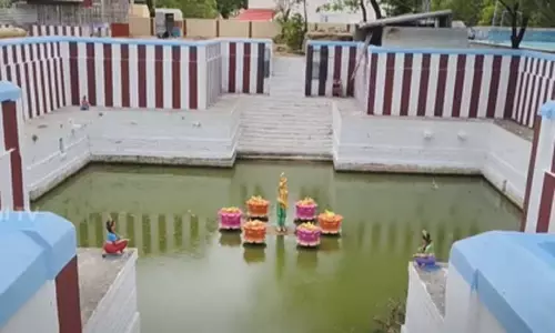 திருச்செந்தூர் சரவண பொய்கை 50 ஆண்டுகளுக்கு பிறகு புதுப்பிப்பு - பக்தர்கள் மகிழ்ச்சி திருச்செந்தூர் சரவண பொய்கை 50 ஆண்டுகளுக்கு பிறகு புதுப்பிப்பு - பக்தர்கள் மகிழ்ச்சி