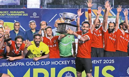 அகில இந்திய ஆக்கி: ரெயில்வே அணி சாம்பியன் அகில இந்திய ஆக்கி: ரெயில்வே அணி சாம்பியன்