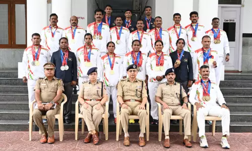 உலக காவல் மற்றும் தீயணைப்பு விளையாட்டு போட்டிகள்: பதக்கம் வென்ற தமிழக காவலர்களுக்கு டிஜிபி சங்கர் ஜிவால் பாராட்டு உலக காவல் மற்றும் தீயணைப்பு விளையாட்டு போட்டிகள்: பதக்கம் வென்ற தமிழக காவலர்களுக்கு டிஜிபி சங்கர் ஜிவால் பாராட்டு