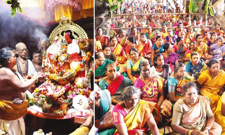 ஆடிப்பூர திருவிழா: நெல்லையப்பர் கோவிலில் காந்திமதி அம்பாளுக்கு வளைகாப்பு நிகழ்ச்சி