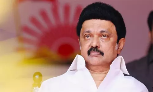 பரிசோதனை முடிந்து கிரீம்ஸ் ரோடு அப்பல்லோ திரும்பினார் மு.க.ஸ்டாலின் பரிசோதனை முடிந்து கிரீம்ஸ் ரோடு அப்பல்லோ திரும்பினார் மு.க.ஸ்டாலின்