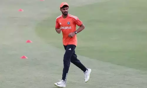 கவுண்டி கிரிக்கெட்; கெய்க்வாட்டுக்கு மாற்றாக பாகிஸ்தான் வீரரை ஒப்பந்தம் செய்த யார்க்ஷயர் கவுண்டி கிரிக்கெட்; கெய்க்வாட்டுக்கு மாற்றாக பாகிஸ்தான் வீரரை ஒப்பந்தம் செய்த யார்க்ஷயர்