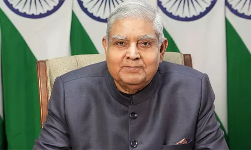 ஜெகதீப் தன்கர் ராஜினாமா: மத்திய மந்திரிகள் அவசர ஆலோசனை ஜெகதீப் தன்கர் ராஜினாமா: மத்திய மந்திரிகள் அவசர ஆலோசனை