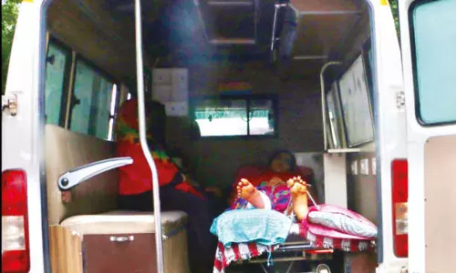 வரதட்சணை கொடுமை.. மனைவியை மாடியில் இருந்து தள்ளிவிட்ட புகாரில் ஏ.சி. மெக்கானிக் கைது வரதட்சணை கொடுமை.. மனைவியை மாடியில் இருந்து தள்ளிவிட்ட புகாரில் ஏ.சி. மெக்கானிக் கைது