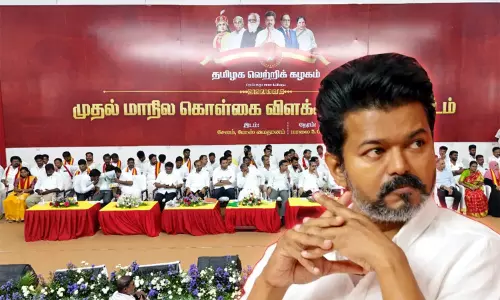 மக்கள் விரும்பும் முதல்-அமைச்சர் வேட்பாளர் விஜய்: தவெக திட்டவட்டம் மக்கள் விரும்பும் முதல்-அமைச்சர் வேட்பாளர் விஜய்: தவெக திட்டவட்டம்