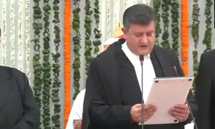 ஜார்கண்ட் ஐகோர்ட்டு தலைமை நீதிபதியாக, நீதிபதி தர்லோக் சிங் சவுகான் பொறுப்பேற்றார்