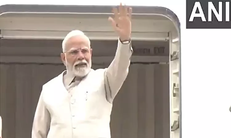 இங்கிலாந்து, மாலத்தீவுக்கு சுற்றுப்பயணம்: டெல்லியில் இருந்து புறப்பட்டார் பிரதமர் மோடி