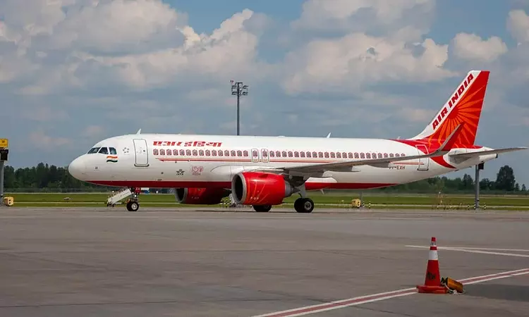 கத்தார் புறப்பட்ட ஏர் இந்தியா விமானத்தில் தொழில்நுட்ப கோளாறு; அவசர அவசரமாக தரையிறக்கம்