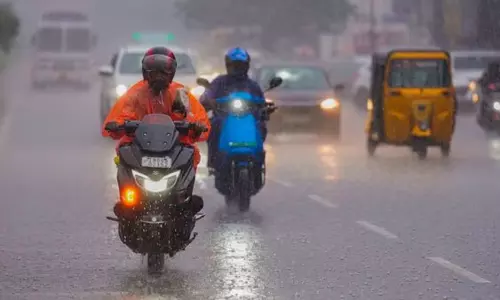 சென்னையில் இன்று ஒரு சில இடங்களில் மழைக்கு வாய்ப்பு சென்னையில் இன்று ஒரு சில இடங்களில் மழைக்கு வாய்ப்பு