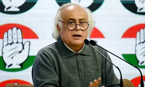 வெள்ளி விழாவை எட்டிய டிரம்ப்; மவுனம் சாதிக்கும் பிரதமர்... காங்கிரஸ் குற்றச்சாட்டு வெள்ளி விழாவை எட்டிய டிரம்ப்; மவுனம் சாதிக்கும் பிரதமர்... காங்கிரஸ் குற்றச்சாட்டு