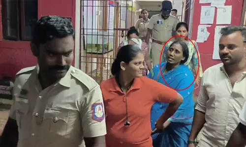 கள்ளக்காதலனோடு சேர்ந்து கணவரை கொன்ற மனைவி கைது கள்ளக்காதலனோடு சேர்ந்து கணவரை கொன்ற மனைவி கைது