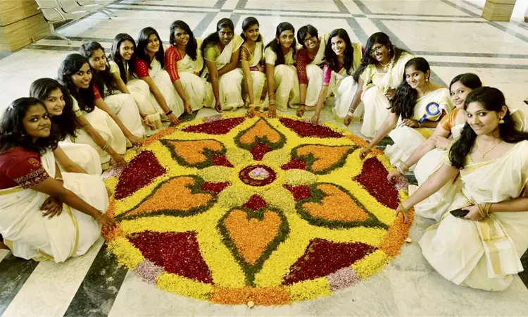 ஓணம் பண்டிகை: 6 லட்சம் குடும்பங்களுக்கு 15 பொருட்கள் அடங்கிய தொகுப்பு - கேரள அரசு அறிவிப்பு