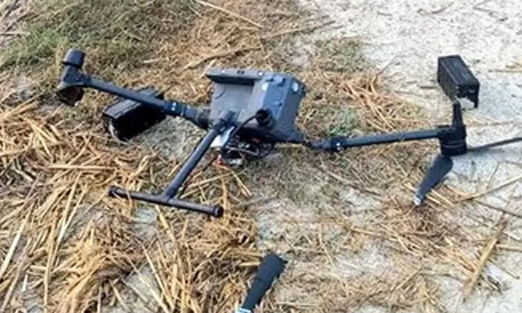 பாகிஸ்தானில் இருந்து வந்த டிரோன்கள்.. தடுத்து நிறுத்திய பாதுகாப்புப் படை