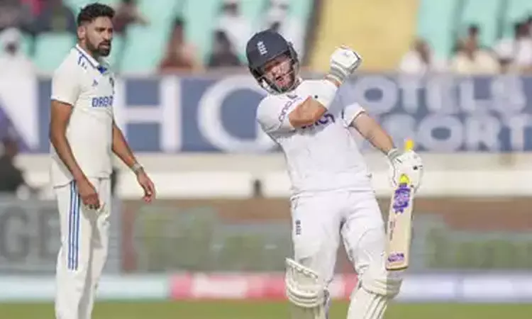 2-வது டெஸ்ட்: முதல் இன்னிங்சில் 120 ரன்களை கடந்த இங்கிலாந்து அணியின் ஓப்பனிங் பார்ட்னர்ஷிப் 2-வது டெஸ்ட்: முதல் இன்னிங்சில் 120 ரன்களை கடந்த இங்கிலாந்து அணியின் ஓப்பனிங் பார்ட்னர்ஷிப்