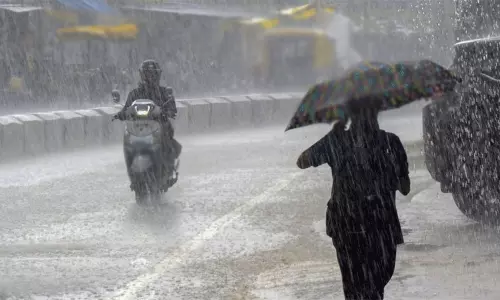 6 மாவட்டங்களில் காலை 10 மணி வரை மிதமான மழைக்கு வாய்ப்பு 6 மாவட்டங்களில் காலை 10 மணி வரை மிதமான மழைக்கு வாய்ப்பு