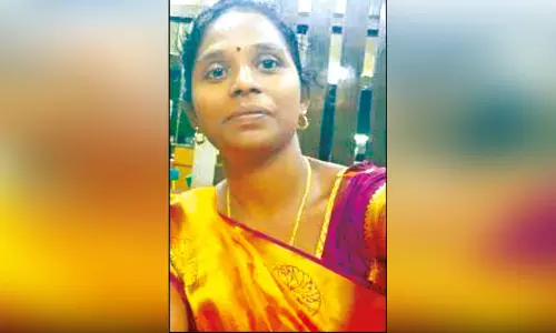 ராமநாதபுரம்: வீடு புகுந்து பெண் கொல்லப்பட்ட வழக்கில் மேலும் 4 பேர் கைது ராமநாதபுரம்: வீடு புகுந்து பெண் கொல்லப்பட்ட வழக்கில் மேலும் 4 பேர் கைது