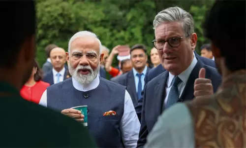 இந்தியா-இங்கிலாந்து உறவை கிரிக்கெட்டுடன் ஒப்பிட்ட பிரதமர் மோடி இந்தியா-இங்கிலாந்து உறவை கிரிக்கெட்டுடன் ஒப்பிட்ட பிரதமர் மோடி