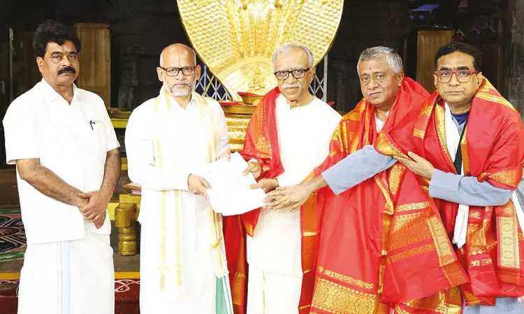 ரூ.3 கோடி வீடு, ரூ.66 லட்சம் வங்கி இருப்பு.. திருப்பதி ஏழுமலையான் கோவிலுக்கு தானமாக வழங்கிய பக்தர்