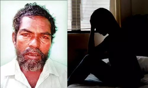 படுக்கைக்கு வர மறுத்த மனைவி... கீழே தள்ளி தொழிலாளி செய்த கொடூர செயல் படுக்கைக்கு வர மறுத்த மனைவி... கீழே தள்ளி தொழிலாளி செய்த கொடூர செயல்