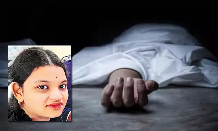 அதிர்ச்சி சம்பவம்: 5-வது மாடியில் இருந்து குதித்து மாணவி தற்கொலை