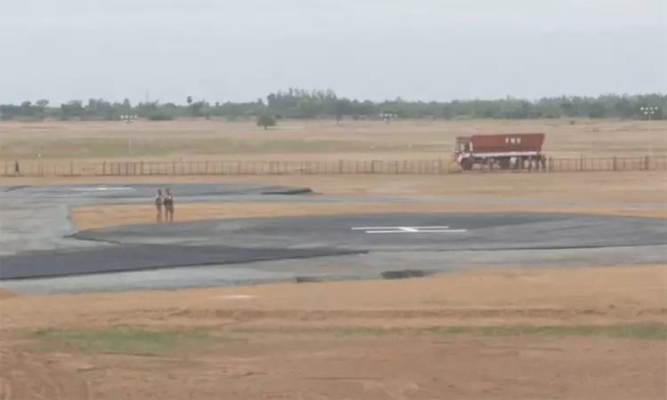 கங்கைகொண்ட சோழபுரத்தில் பிரதமர் மோடியின்... ... கங்கைகொண்ட சோழீசுவரர் கோவிலில் பிரதமர் மோடி சாமி தரிசனம்...! கங்கைகொண்ட சோழபுரத்தில் பிரதமர் மோடியின்... ... கங்கைகொண்ட சோழீசுவரர் கோவிலில் பிரதமர் மோடி சாமி தரிசனம்...!