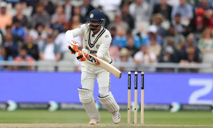 டெஸ்ட் கிரிக்கெட்: 3-வது வீரராக அரிய சாதனை நிகழ்த்திய ஜடேஜா