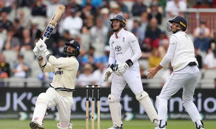 4-வது டெஸ்ட்: ஜடேஜா, சுந்தர் சதம் அடித்து அசத்தல் 4-வது டெஸ்ட்: ஜடேஜா, சுந்தர் சதம் அடித்து அசத்தல்