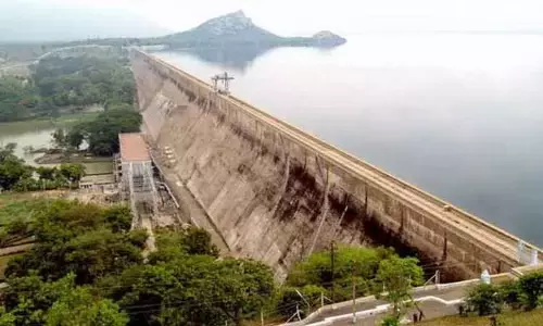 மேட்டூர் அணையில் இருந்து நீர் வெளியேற்றம் அதிகரிப்பு - காவிரி கரையோர மக்களுக்கு எச்சரிக்கை மேட்டூர் அணையில் இருந்து நீர் வெளியேற்றம் அதிகரிப்பு - காவிரி கரையோர மக்களுக்கு எச்சரிக்கை