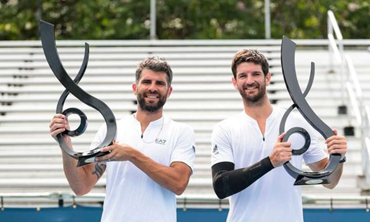 வாஷிங்டன் ஓபன் டென்னிஸ்: ஆண்கள் இரட்டையரில் சாம்பியன் பட்டம் வென்ற இத்தாலி ஜோடி