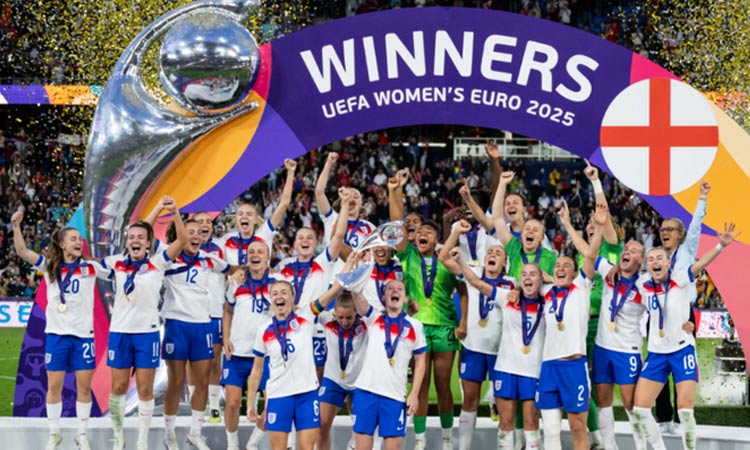 மகளிர் ஐரோப்பிய கால்பந்து: பெனால்டி ஷூட் அவுட்டில் ஸ்பெயினை வீழ்த்தி சாம்பியன் பட்டம் வென்ற இங்கிலாந்து