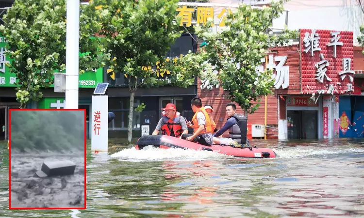 சீனாவில் கனமழை, நிலச்சரிவு: 4 பேர் பலி; 3 நாட்களுக்கு கடும் எச்சரிக்கை சீனாவில் கனமழை, நிலச்சரிவு: 4 பேர் பலி; 3 நாட்களுக்கு கடும் எச்சரிக்கை