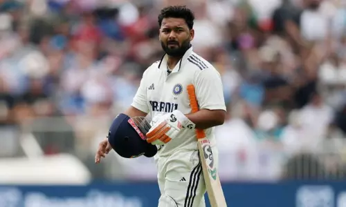 இங்கிலாந்துக்கு எதிரான 5-வது டெஸ்ட்: ரிஷப் பண்ட் விலகல்.. தமிழக விக்கெட் கீப்பர் அணியில் சேர்ப்பு.. பி.சி.சி.ஐ. அறிவிப்பு இங்கிலாந்துக்கு எதிரான 5-வது டெஸ்ட்: ரிஷப் பண்ட் விலகல்.. தமிழக விக்கெட் கீப்பர் அணியில் சேர்ப்பு.. பி.சி.சி.ஐ. அறிவிப்பு