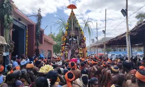 திருச்செந்தூர் அய்யா வைகுண்டர் அவதாரபதியில் ஆடித் தேரோட்டம் திருச்செந்தூர் அய்யா வைகுண்டர் அவதாரபதியில் ஆடித் தேரோட்டம்