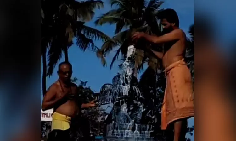 கருட பஞ்சமி விழா: கருட பகவானுக்கு சிறப்பு அபிஷேகம்