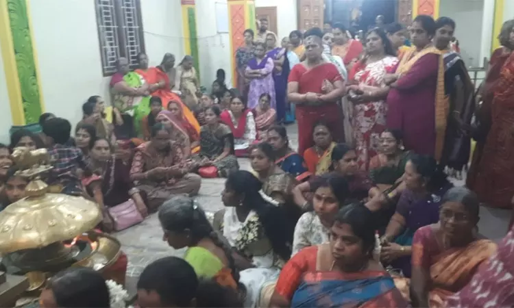 ஆடி 2-வது செவ்வாய்: கன்னியாகுமரி அம்மன் கோவில்களில் தரிசனம் செய்ய குவிந்த பெண் பக்தர்கள்