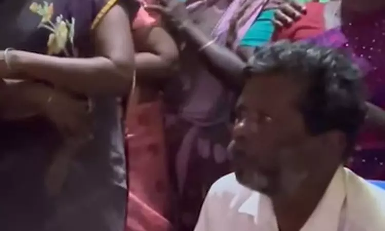 நீதிதான் வேண்டும்: நிவாரண நிதியை பெற்றுக்கொள்ள ஐடி ஊழியர் கவினின் பெற்றோர் மறுப்பு