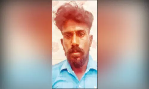 ஆலங்குளம் பகுதியில் தொடர் திருட்டில் ஈடுபட்ட வாலிபர் கைது: பணம், மோட்டார் சைக்கிள் பறிமுதல் ஆலங்குளம் பகுதியில் தொடர் திருட்டில் ஈடுபட்ட வாலிபர் கைது: பணம், மோட்டார் சைக்கிள் பறிமுதல்