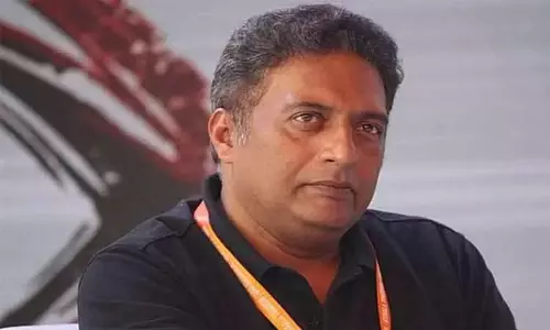 அமலாக்கத்துறை அலுவலகத்தில் நடிகர் பிரகாஷ் ராஜ் ஆஜர் அமலாக்கத்துறை அலுவலகத்தில் நடிகர் பிரகாஷ் ராஜ் ஆஜர்