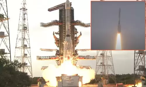 நிசார் செயற்கைக்கோளுடன் வெற்றிகரமாக விண்ணில் பாய்ந்த ஜி.எஸ்.எல்.வி. எப்-16 ராக்கெட் நிசார் செயற்கைக்கோளுடன் வெற்றிகரமாக விண்ணில் பாய்ந்த ஜி.எஸ்.எல்.வி. எப்-16 ராக்கெட்