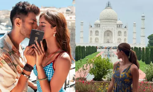 Kartik Aaryan shoots for Tu Meri Main Tera with Ananya, Jackie Shroff at Taj Mahal Kartik Aaryan shoots for Tu Meri Main Tera with Ananya, Jackie Shroff at Taj Mahal