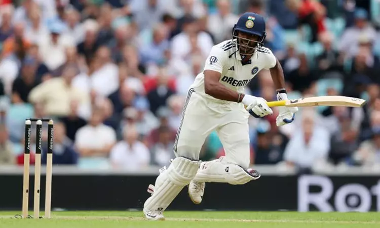 இந்தியா-இங்கிலாந்து 5-வது டெஸ்ட்: மழை காரணமாக நிறுத்தப்பட்ட ஆட்டம் மீண்டும் தொடக்கம்