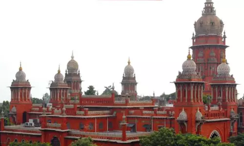 போக்குவரத்து தொழிலாளர்களின் குடும்பத்தினருக்கு கருணை அடிப்படையில் வேலைவாய்ப்பு வழங்காதது ஏன்?  சென்னை ஐகோர்ட்டு கேள்வி