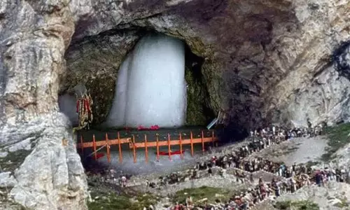 அமர்நாத் யாத்திரை ஒரு வழிப்பாதையில் மீண்டும் தொடக்கம் அமர்நாத் யாத்திரை ஒரு வழிப்பாதையில் மீண்டும் தொடக்கம்