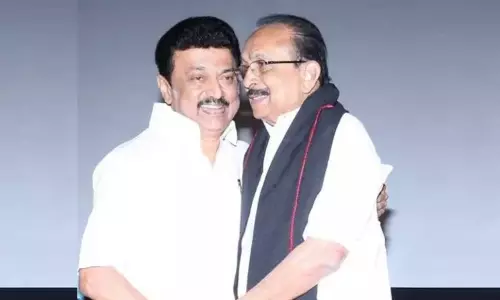 முதல்-அமைச்சர் மு.க.ஸ்டாலினுடன் மதிமுக பொதுச்செயலாளர் வைகோ சந்திப்பு முதல்-அமைச்சர் மு.க.ஸ்டாலினுடன் மதிமுக பொதுச்செயலாளர் வைகோ சந்திப்பு