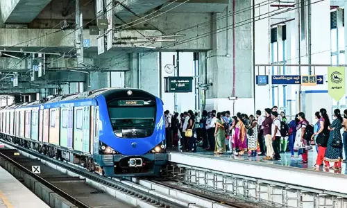 மெட்ரோவை விரும்பும் சென்னை மக்கள்... ஜூலையில் ஒரு கோடிக்கும் மேற்பட்டோர் பயணம் மெட்ரோவை விரும்பும் சென்னை மக்கள்... ஜூலையில் ஒரு கோடிக்கும் மேற்பட்டோர் பயணம்