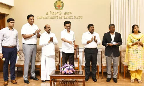 பல்வேறு நலத்திட்டங்களுக்கு முதல்-அமைச்சர் மு.க.ஸ்டாலின் அடிக்கல் நாட்டினார் பல்வேறு நலத்திட்டங்களுக்கு முதல்-அமைச்சர் மு.க.ஸ்டாலின் அடிக்கல் நாட்டினார்