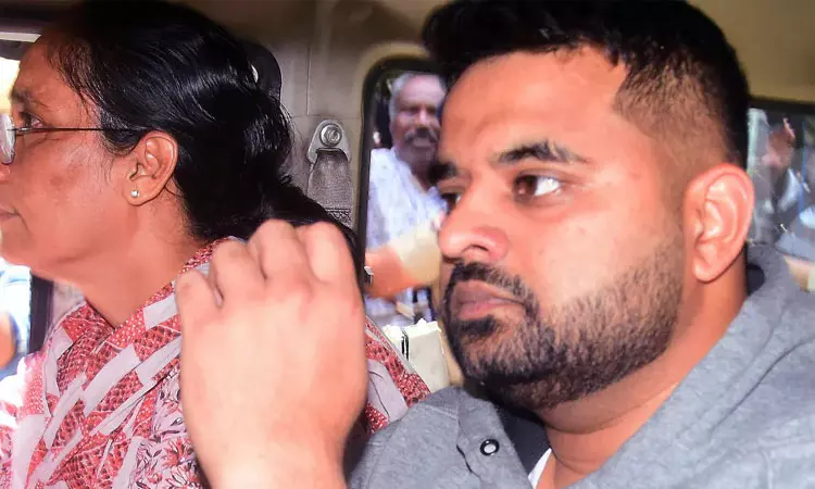 பாலியல் வழக்கு: பிரஜ்வல் ரேவண்ணாவிற்கு  ஆயுள் தண்டனை-  கோர்ட்டு அதிரடி