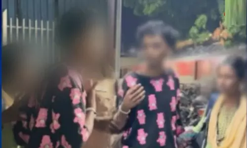 காதலனுடன் தான் செல்வேன்... பரங்கிமலை ரெயில் நிலையத்தில் காதல் ஜோடியை தாக்கிய பெற்றோர்